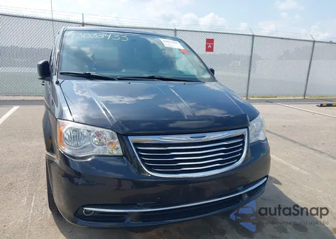 2014 Chrysler Town & Country Touring z USA, uszkodzony, nr VIN 2C4RC1BG6ER343455